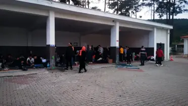 Marmaris'te Jandarma Ekipleri 96 Düzensiz Göçmen Yakaladı