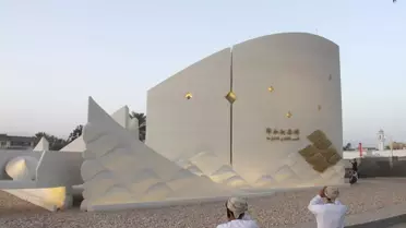 Umman'da Meşhur Çinli Denizci Zheng He İçin Anıt İnşa Edildi