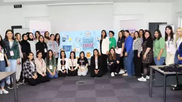 Akkök Holding'in Kadın Enerjisi projesi öğrenci buluşmaları düzenliyor