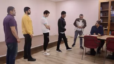 İzmit Belediyesi İstihdam Birimi İşverenlerle İş Arayanları Bir Araya Getiriyor