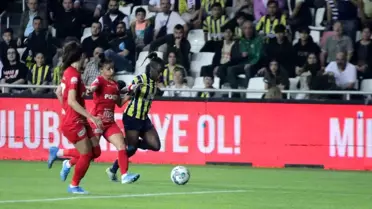 Ankara Büyükşehir Belediyesi Fomget Kadın Futbol Takımı Şampiyon Oldu