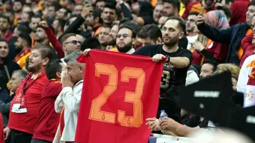 Galatasaray, Nef Stadyumu'nda Fenerbahçe'yi 3-0 yendi