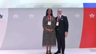 Pegasus Hava Yolları Yönetim Kurulu Başkanı Mehmet T. Nane, IATA Yönetim Kurulu Başkanlığı görevini RwandAir CEO'su Yvonne Manzi Makolo'ya devretti
