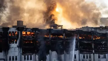İstanbul Başakşehir'deki fabrikada yangın çıktı