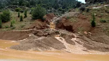 Afyonkarahisar'da Heyelan Felaketi: 1 Ölü, 1 Yaralı