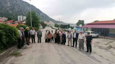 Eğirdir Belediyesi'ne ait arsanın satışı mahalle sakinlerinin tepkisine neden oldu