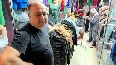 Manisa'nın Akhisar ilçesinde şiddetli yağış su baskınlarına neden oldu