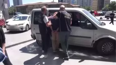 'Selam-Tevhid' soruşturmasındaki firari FETÖ'cü İstanbul'da yakalandı