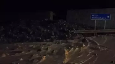 Trabzon'da sağanak sonrası heyelanlar: Yollar kapandı, evler su bastı