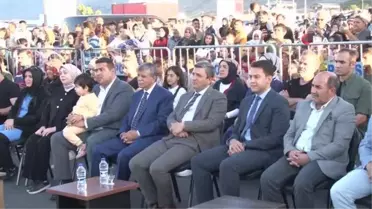 Yavuz Bingöl, 'Aşık Veysel'siz 50 Yıl' turnesi ile depremzedelerle buluştu