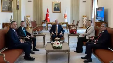 CHP Grup Başkanı Özgür Özel ve heyeti TBMM Başkanı Numan Kurtulmuş'u tebrik etti