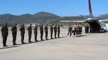 Pençe Operasyonu'nda şehit olan askerin cenazesi Antalya'ya getirildi