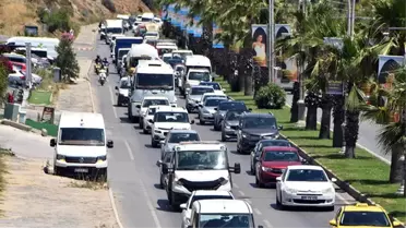 Bodrum'a 1 günde 25 bin araç girişi yapıldı! 5 dakikalık yol 45 dakikaya çıktı