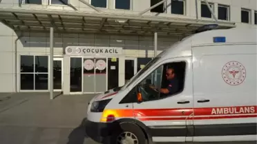 Aksaray'da torununun boğazına kayısı çekirdeği kaçan dede, ambulans şoförünü darbetti
