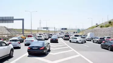 Kurban Bayramı tatili için yola çıkan sürücüler Sakarya ve Kocaeli'de yoğunluğa neden oluyor