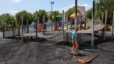İzmir Buca'daki çocuk parkında yangın çıktı