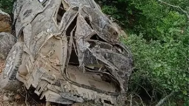 Tokat'ta Bayram Ziyareti Yapan Aile Uçurumun Dibinde Bulundu