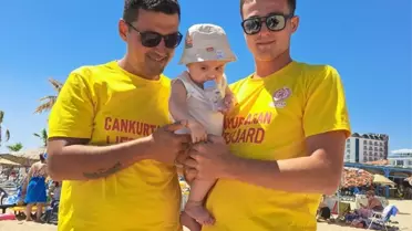 Sarımsaklı Plajı'nda cankurtaranlar bebeği Heimlich manevrasıyla kurtardı
