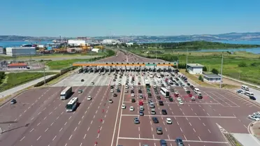 Kurban Bayramı tatili dönüşünde İstanbul-İzmir Otoyolu ve Osmangazi Köprüsü'nde hareketlilik yaşanıyor