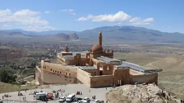 İshak Paşa Sarayı, Kurban Bayramı tatilinde 40 bin ziyaretçi ağırladı