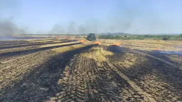 Keşan'da Buğday Ekili Tarlalarda Yangın Söndürüldü