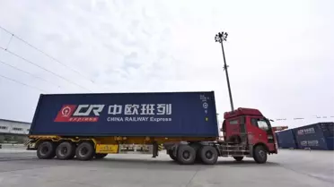 Çin'in Güneybatısında Yeni Uluslararası İntermodal Tren Hizmeti Başlatıldı