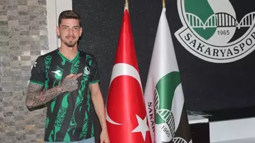 Sakaryaspor, Erdi Dikmen'i kadrosuna kattı