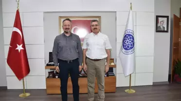 AK Parti Milletvekili Mestan Özcan, NKÜ Rektörü Prof. Dr. Mümin Şahin'i ziyaret etti