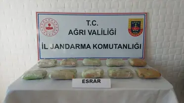 Doğubayazıt'ta bir tırda 10 kilo 580 gram uyuşturucu ele geçirildi
