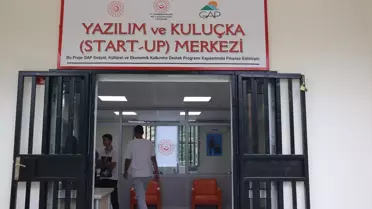 Diyarbakır'da Dezavantajlı Çocuklara Yazılım ve Robotik Kodlama Eğitimi Veriliyor
