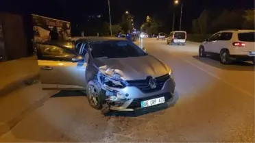 Düzce'de Polis Takibi Sırasında 3 Araça Çarpan Otomobil Kaçtı