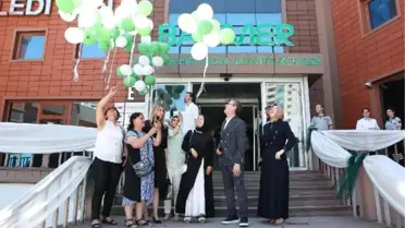 Başakşehir Kadın Aktivite Merkezi Bahçeşehir'de Hizmete Açıldı