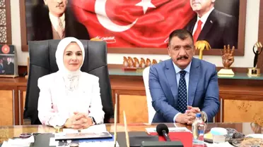 Aile ve Sosyal Hizmetler Bakanı Malatya'da: 'Acımız büyük ama inşa sürecinde el birliğiyle devam ediyoruz'