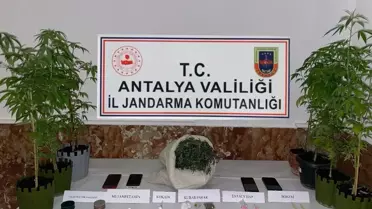 Antalya Kemer'de Uyuşturucu Operasyonu: 17 Şüpheli Gözaltına Alındı