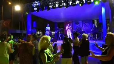 Aydın Büyükşehir Belediyesi 'Yaz Konserleri' Akbük'te Devam Ediyor