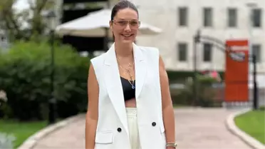 40 yaşındaki Bergüzar Korel'in bikinili görüntüsü, hayranlarının ağzını açık bıraktı
