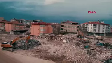 Kahramanmaraş'ta orta hasarlı binaların güçlendirilmesi çalışmaları başladı