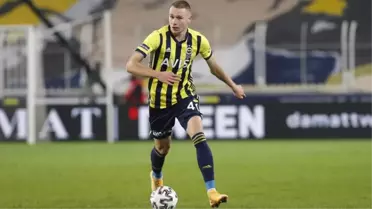 Attila Szalai, Fenerbahçe'ye veda etti