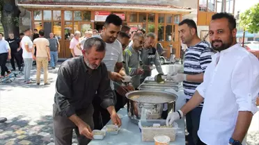 Yalıhüyük'te aşure programı düzenledi