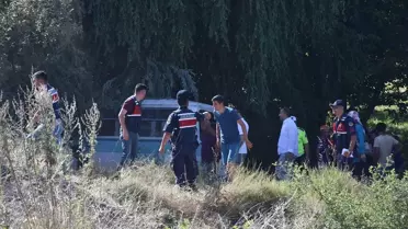 Afyonkarahisar'da minibüs devrildi: 6 ölü, 8 yaralı