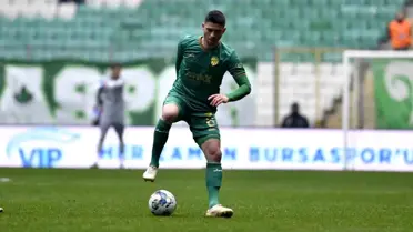 Bursaspor, Kubilay Sönmez'in sözleşmesini feshetti