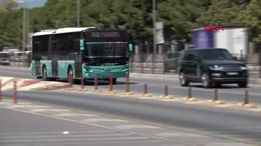 Antalya'da Şoför Eksiği İçin Afişlerle İş İlanı Verildi