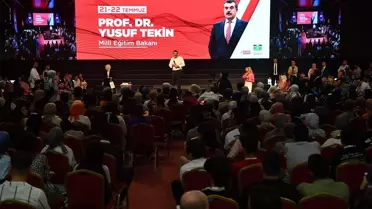 Bakanlar Tekin ve Yumaklı Bahçelievler'deki 'Tercih Destek Programı'na katıldı