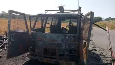 Tekirdağ'da Köfteci Minibüsü Ateşe Verildi