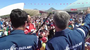 Türk Yıldızları, Isparta'da Lavanta Günleri Gençlik Festivali'nde gösteri yaptı