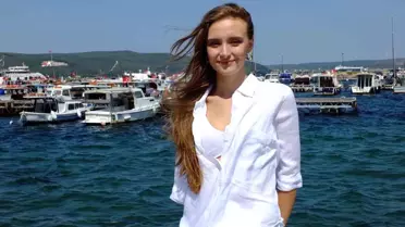 Çanakkaleli Genç Oyuncu Rümeysa Arslan, Müzik Kariyerine Yöneldi