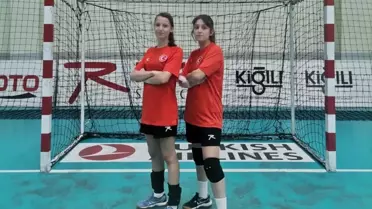 Amasya'da 4 hentbol oyuncusu U15 Milli Takım kampına davet edildi
