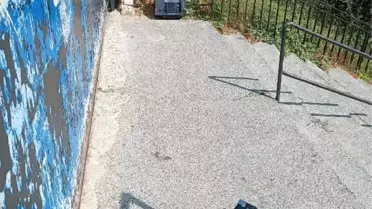 Arnavutköy'de Hırsızlık: Motosikletle Ev ve Okul Soygunu
