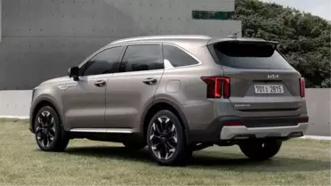 KIA Sorento'nun Yenilenen Yüzü Ortaya Çıktı