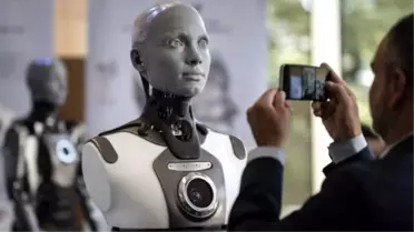 Google, yapay zeka alanında rekabeti artırmak için yeni bir model tanıttı